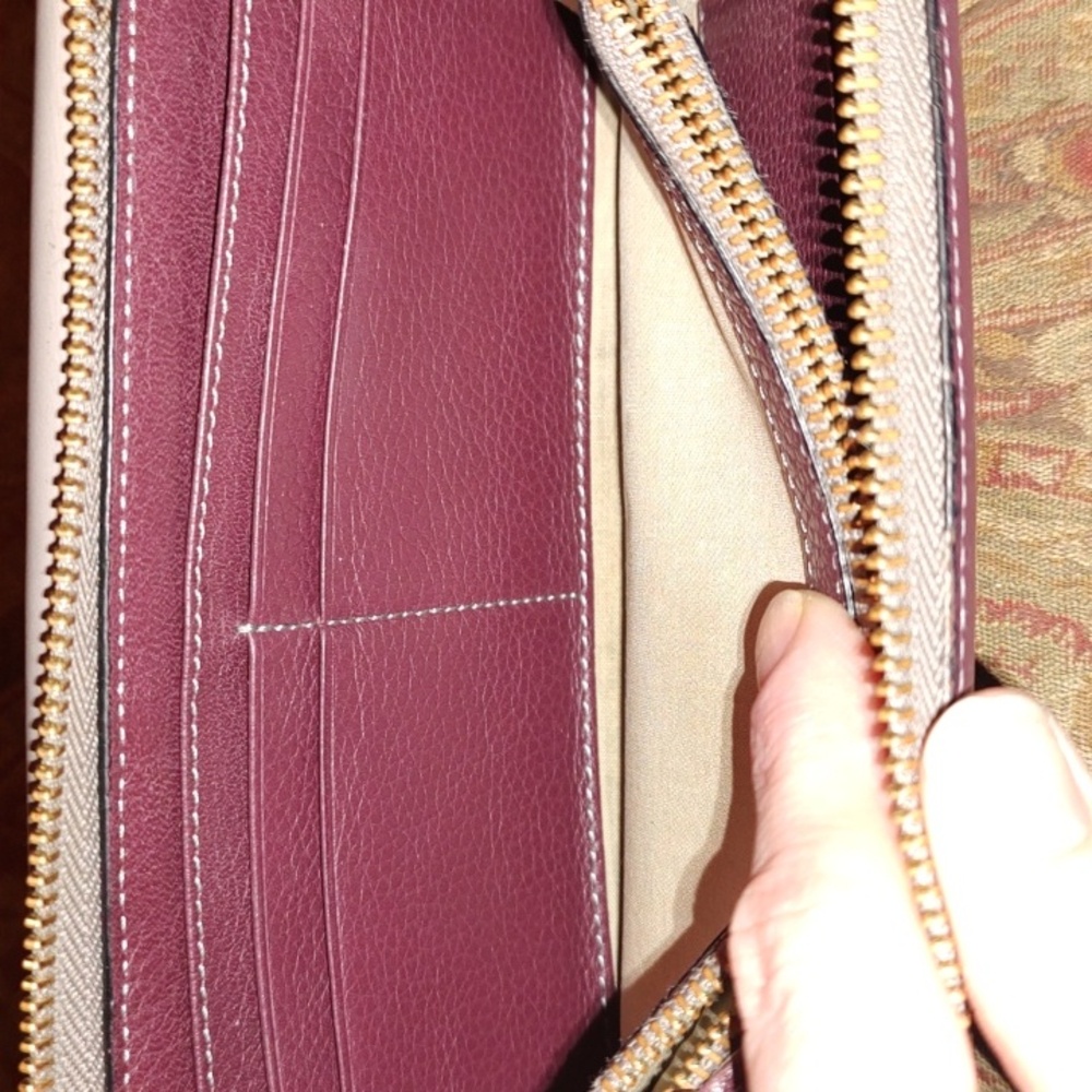 Chloe Multicolor leather long wallet $313 retail. GUC. - Picture 7 of 15
